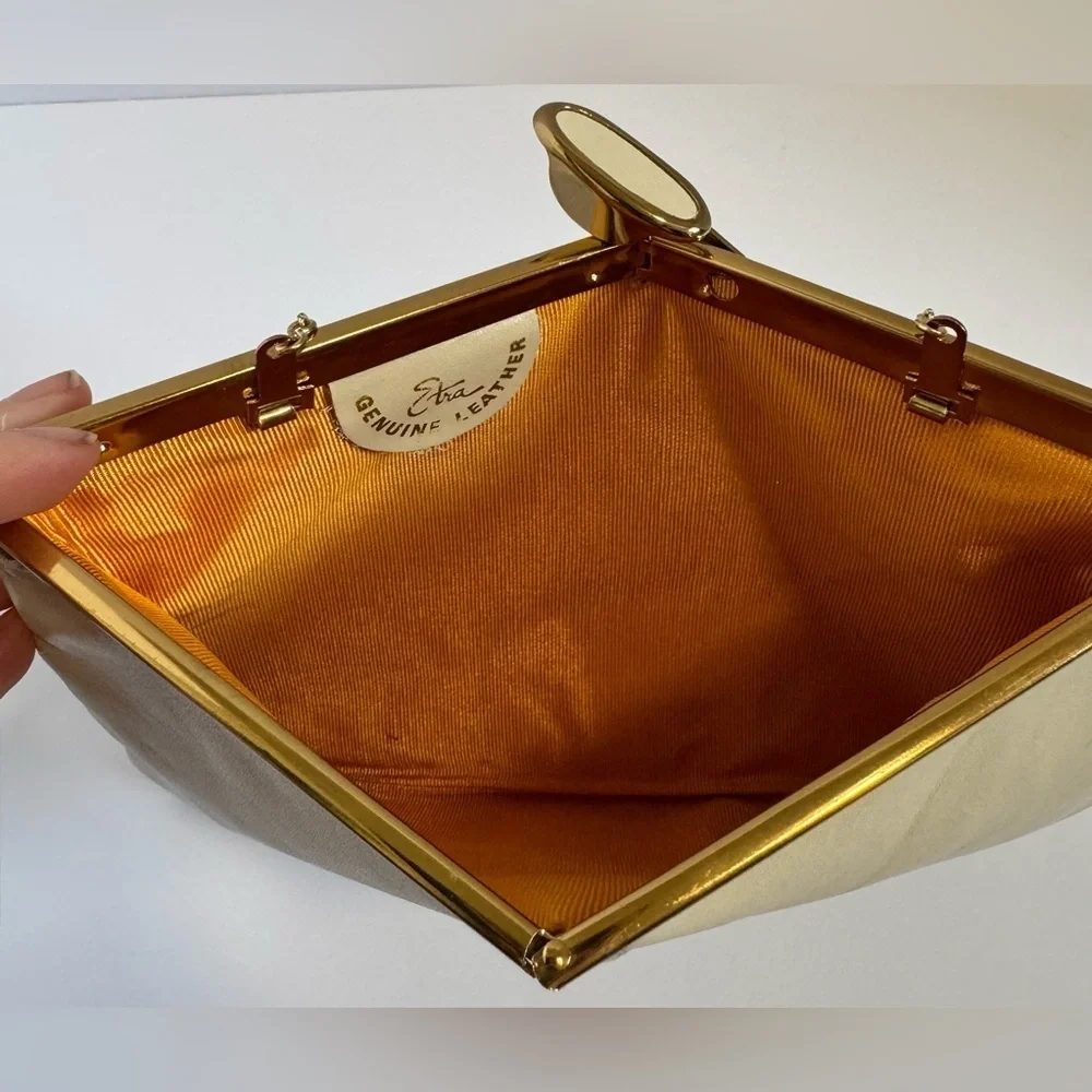 Etra 1960's Light Beige clutch VINTAGE